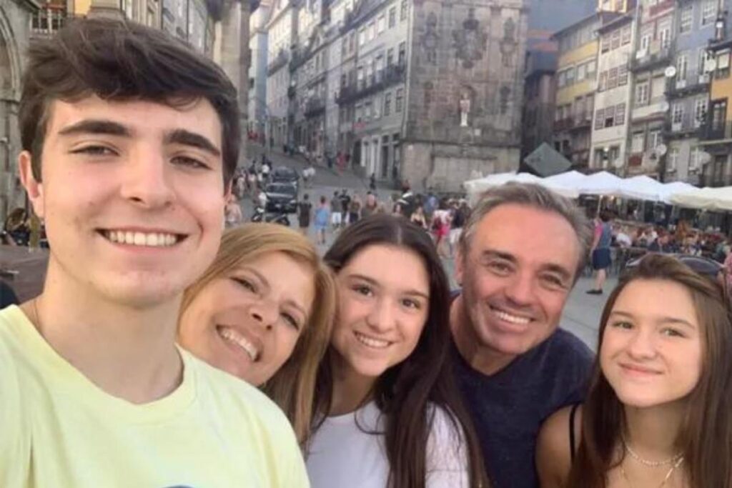 Defesa de filho de Gugu fala sobre boatos de apresentador