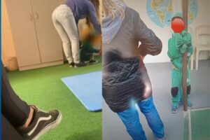 A mulher, identificada como a dona da escola, grita para que uma menina de apenas 1 ano guarde os brinquedos