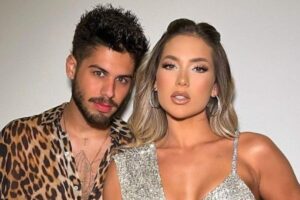 Virginia posta foto com filha
