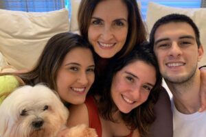 A apresentadora lamentou a perda na família