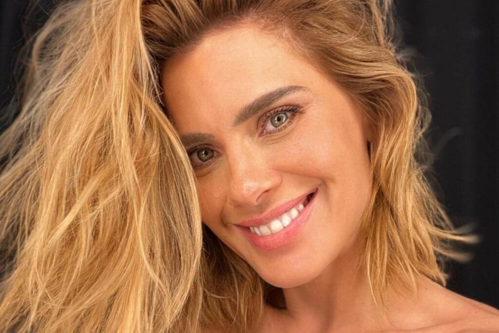 Carolina Dieckmann mostra fotos raras em família em aniversário de filho mais velho