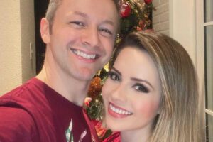 Sandy não mostra imagem do filho nas redes sociais