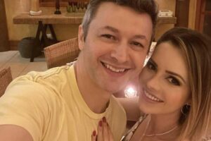 Sandy e Lucas Lima