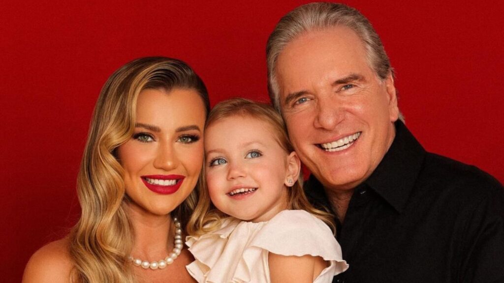 Ana Paula Siebert exibe presente de mais de R$ 3 mil que deu para filha de 3 anos com Roberto Justus