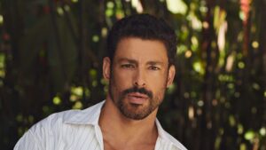 Cauã Reymond marcou presença em evento em Miami, nos Estados Unidos