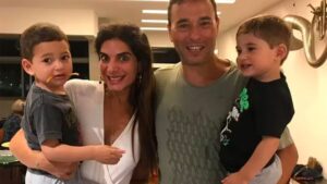 Andréia Sadi tomou invertida do filho sobre Iemanjá