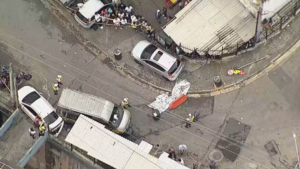 Criança de 10 anos morre após ser atingida por van escolar em São Paulo