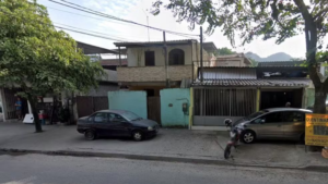 Quando o jovem voltou para casa colocou fogo no quarto dos pais