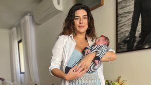 Fernanda Paes Lemes e filha