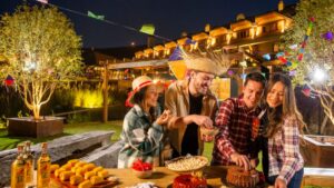 O hotel da Cacau Show está fazendo uma festa julina em Campos do Jordão