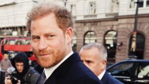Harry estabelece regra à Família Real para ir ao funeral do tio