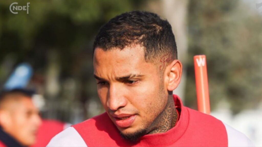 O zagueiro sofreu uma arritmia durante o jogo contra o São Paulo