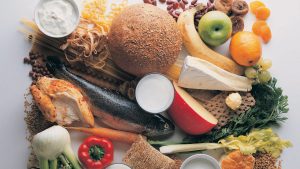 Alimentos que melhoram o sono: o que comer durante o dia para dormir melhor?