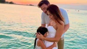 Maira Cardi revela o sexo do bebê que está esperando com Thiago Nigro; veja vídeo