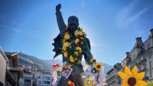 Nova biografia de Freddie Mercury afirma que cantor teve uma filha secreta há 50 anos com a esposa de um amigo próximo