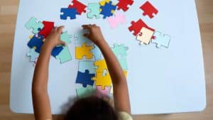 Aumento dos diagnósticos de autismo: mitos, sinais, causas e tratamentos que você deve saber