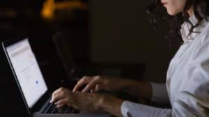 Apenas 500 crianças têm essa síndrome — e o Google fez essa mãe suspeitar que seu filho era uma delas