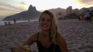 Jornalista britânica, desaparecida há três meses, aparece em São Paulo e evita a família