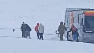 Brasileiros ficam presos em montanha no Chile após nevasca e esperam resgate há 2 dias