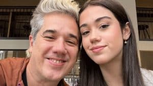 Rogério Flausino, do Jota Quest, comemora os 18 anos da filha mais velha