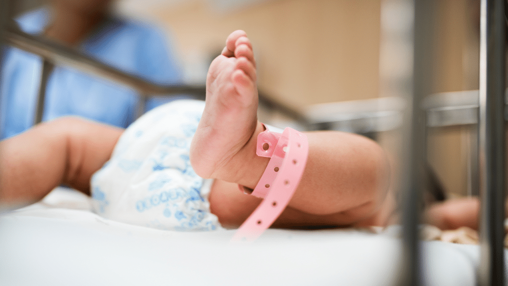 Quais complicações na gravidez podem levar ao parto prematuro?