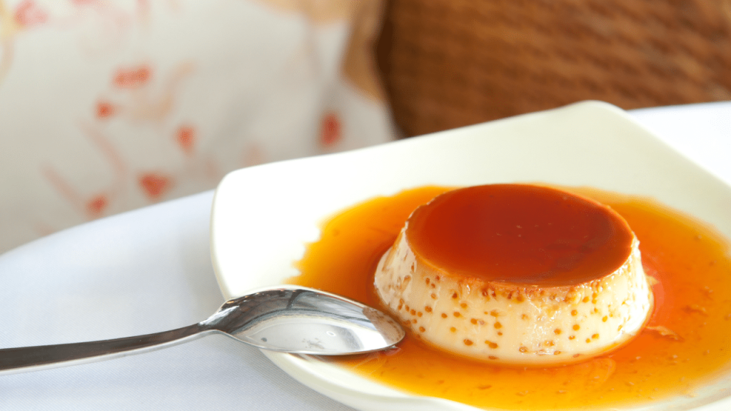 Pudim de leite condensado lisinho: receita fácil que vai te conquistar