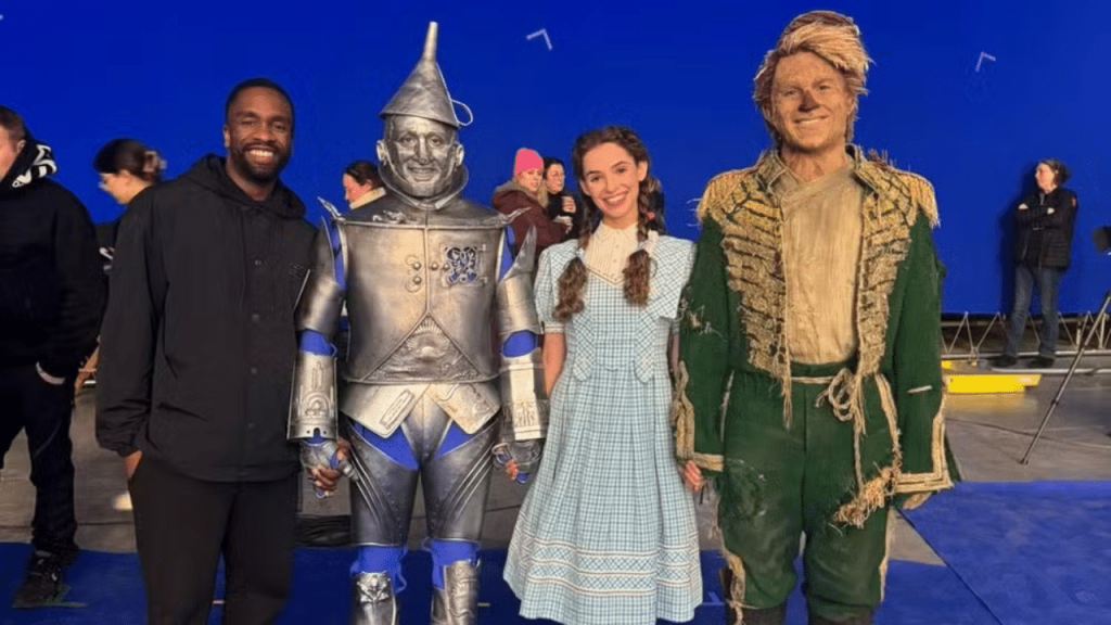 Quem interpreta a Dorothy em 'Wicked Parte 2' Conheça a atriz