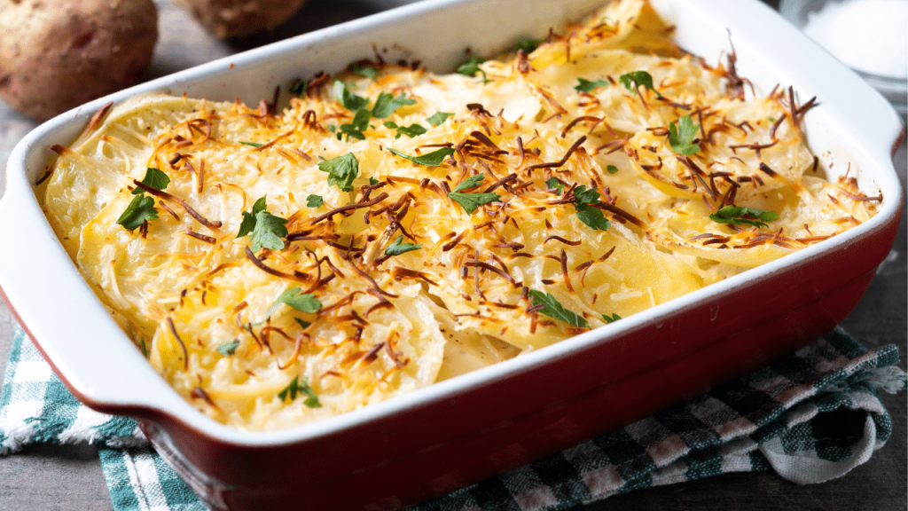 Batata gratinada cremosa: receita simples de forno