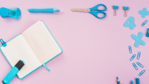 Descubra como o mês de nascimento pode criar vantagens cognitivas e escolares curiosas, mesmo sem determinar o futuro intelectual da criança. Foto: Freepik