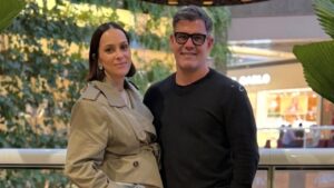 Grávida do 7º filho aos 42 anos, Letícia Cazarré fala sobre gestação natural